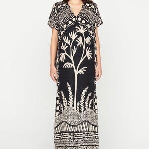 MARIE OLIVER OLIVER CAFTAN SIZE MEDIUM